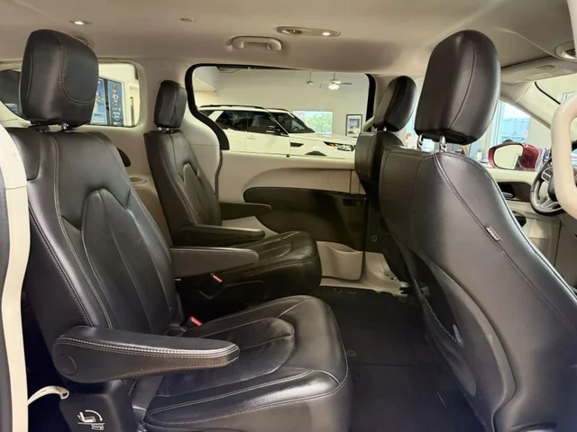 SEMINUEVOS CHRYSLER Pacifica a Estados en autogozo