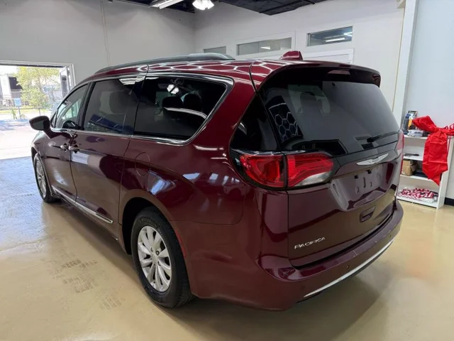 SEMINUEVOS CHRYSLER Pacifica a Estados en autogozo