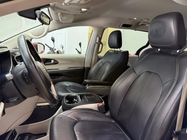 SEMINUEVOS CHRYSLER Pacifica a Estados en autogozo