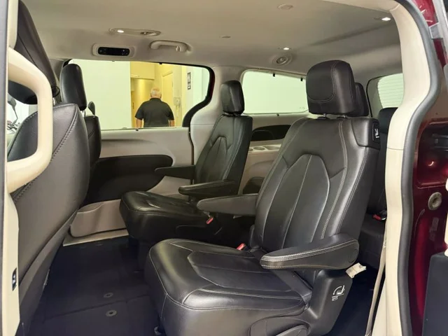 SEMINUEVOS CHRYSLER Pacifica a Estados en autogozo
