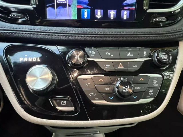 SEMINUEVOS CHRYSLER Pacifica a Estados en autogozo