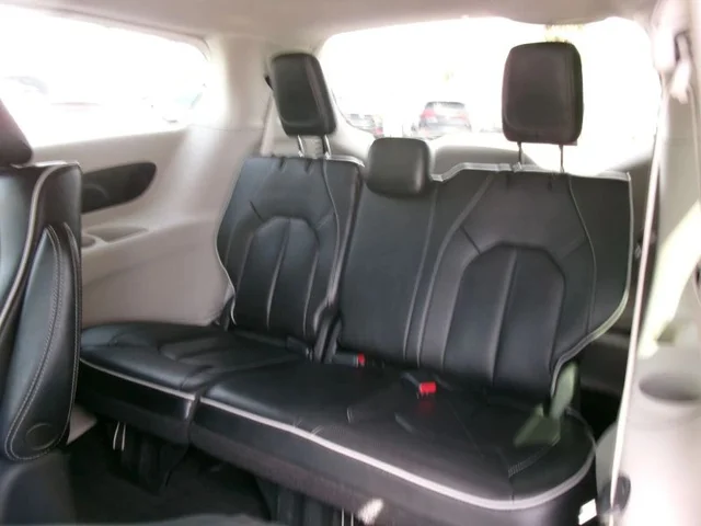 SEMINUEVOS CHRYSLER Pacifica Hybrid a Estados en autogozo