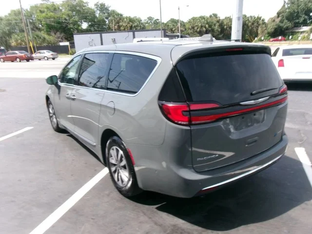 SEMINUEVOS CHRYSLER Pacifica Hybrid a Estados en autogozo