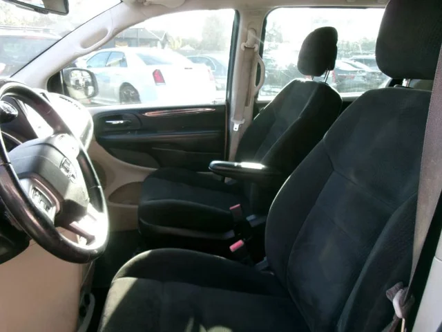 SEMINUEVOS DODGE Grand Caravan Passenger a Estados en autogozo