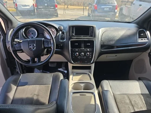 SEMINUEVOS DODGE Grand Caravan Passenger a Estados en autogozo