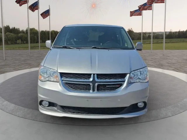 SEMINUEVOS DODGE Grand Caravan Passenger a Estados en autogozo