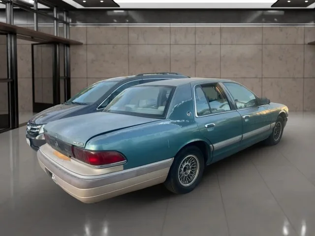 SEMINUEVOS MERCURY Grand Marquis a Estados en autogozo