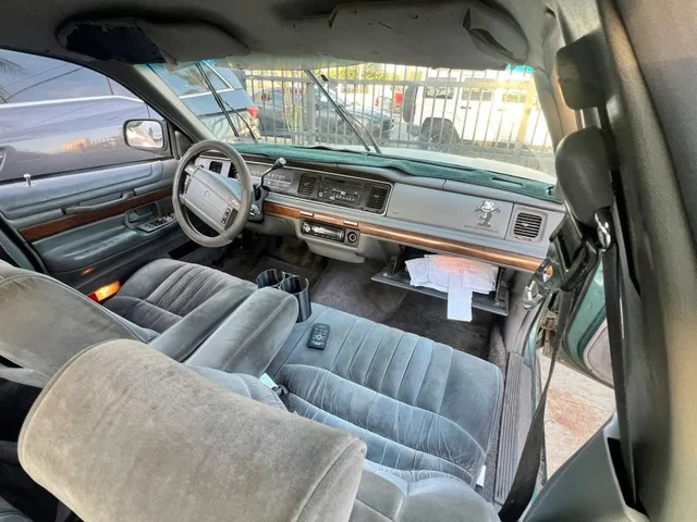 SEMINUEVOS MERCURY Grand Marquis a Estados en autogozo