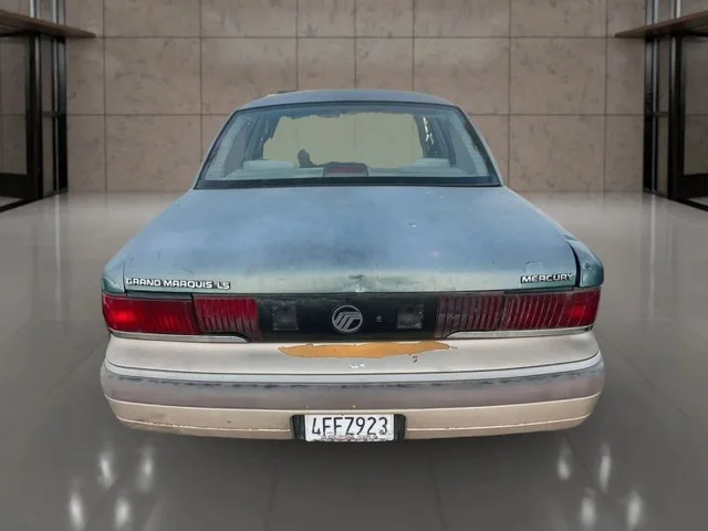 SEMINUEVOS MERCURY Grand Marquis a Estados en autogozo