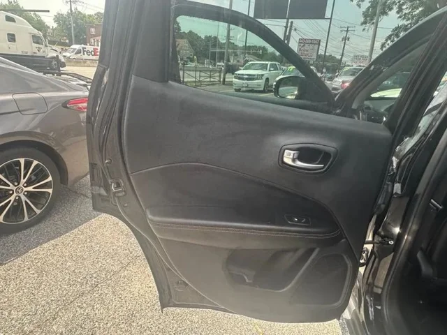 SEMINUEVOS JEEP Compass a Estados en autogozo