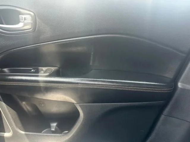 SEMINUEVOS JEEP Compass a Estados en autogozo