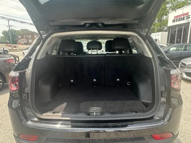 SEMINUEVOS JEEP Compass a Estados en autogozo