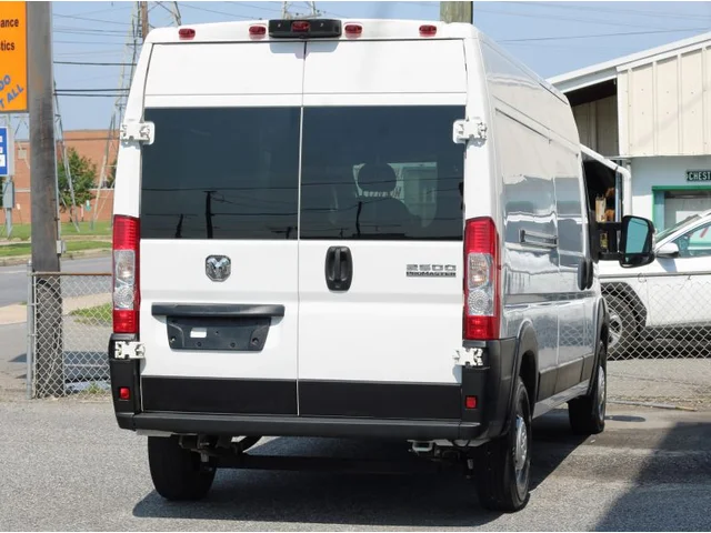 SEMINUEVOS RAM ProMaster Cargo Van a Estados en autogozo