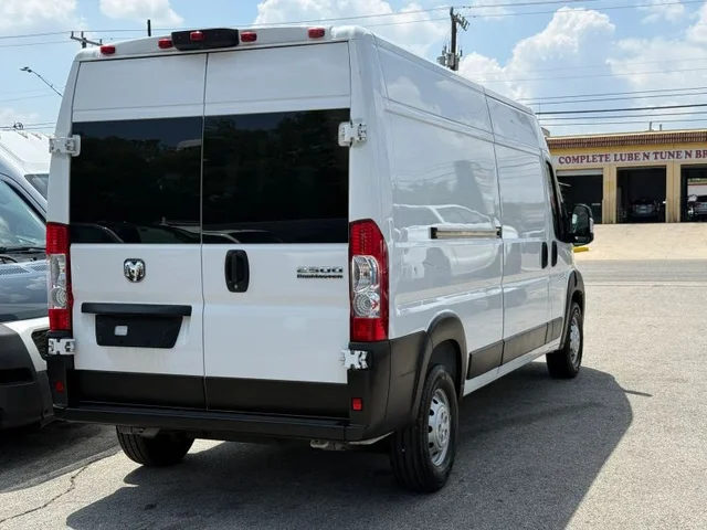 SEMINUEVOS RAM ProMaster Cargo Van a Estados en autogozo