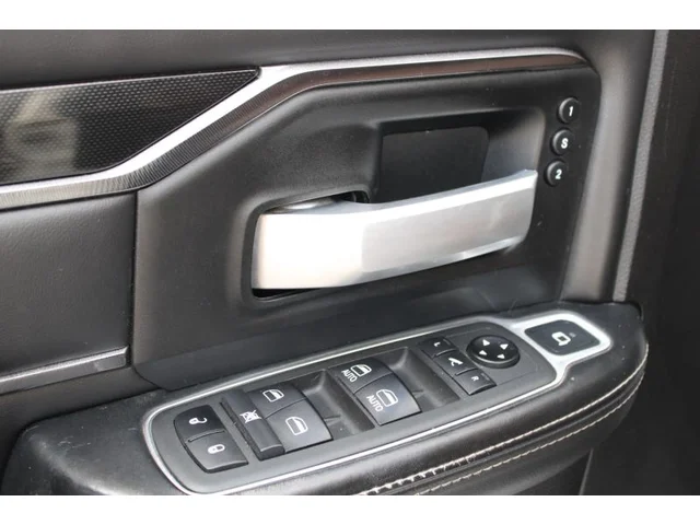 SEMINUEVOS RAM 2500 Crew Cab a Estados en autogozo