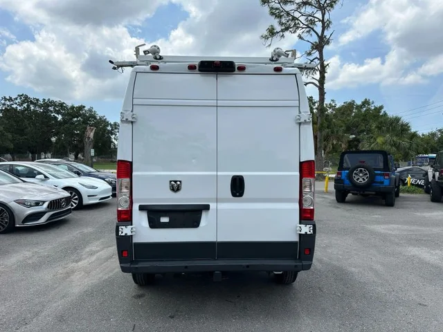 SEMINUEVOS RAM ProMaster Cargo Van a Estados en autogozo