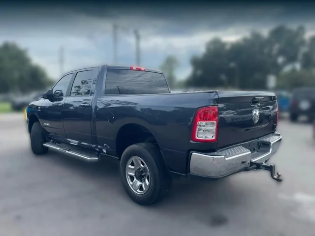 SEMINUEVOS RAM 2500 Crew Cab a Estados en autogozo