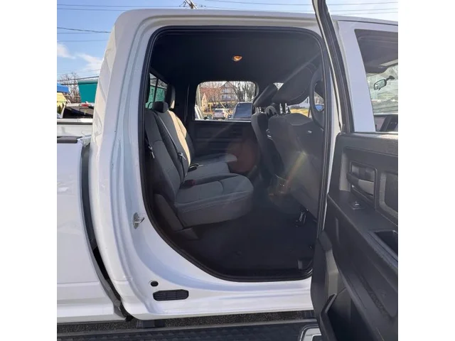 SEMINUEVOS RAM 2500 Crew Cab a Estados en autogozo