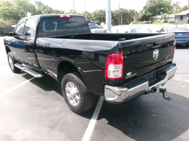 SEMINUEVOS RAM 2500 Crew Cab a Estados en autogozo
