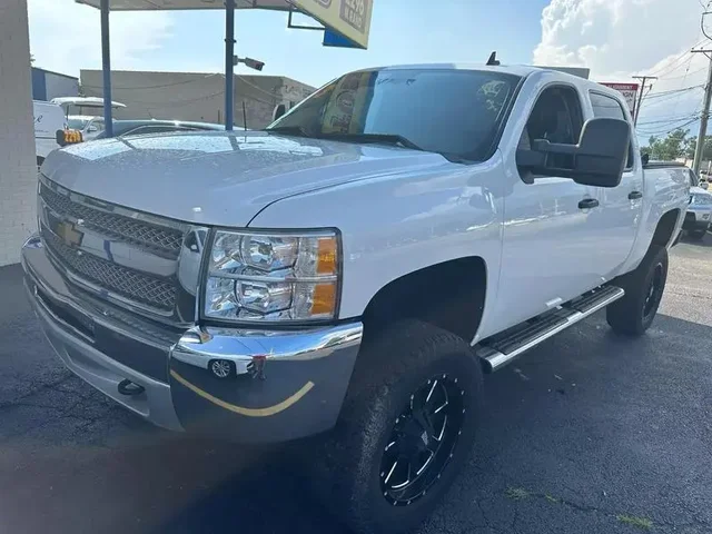 SEMINUEVOS CHEVROLET Silverado 1500 Crew Cab a Estados en autogozo
