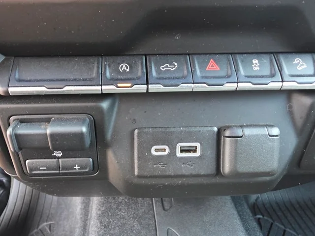 SEMINUEVOS CHEVROLET Silverado 1500 Crew Cab a Estados en autogozo