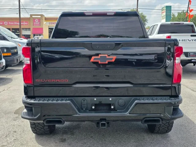 SEMINUEVOS CHEVROLET Silverado 1500 Crew Cab a Estados en autogozo