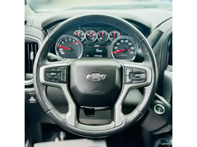 SEMINUEVOS CHEVROLET Silverado 1500 Crew Cab a Estados en autogozo