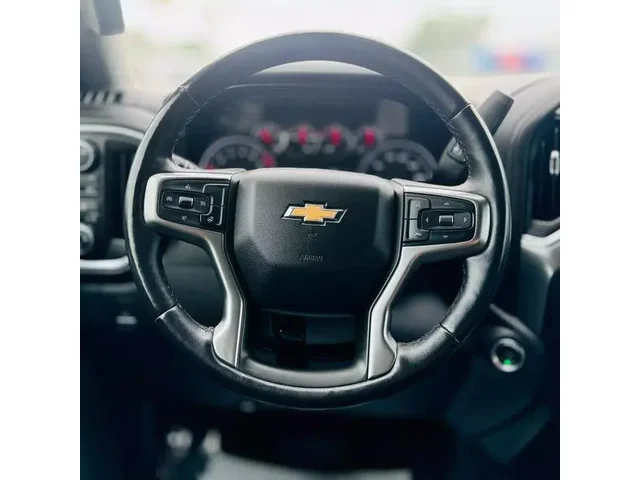 SEMINUEVOS CHEVROLET Silverado 1500 Crew Cab a Estados en autogozo