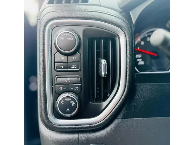 SEMINUEVOS CHEVROLET Silverado 1500 Crew Cab a Estados en autogozo
