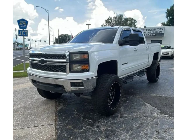 SEMINUEVOS CHEVROLET Silverado 1500 Crew Cab a Estados en autogozo