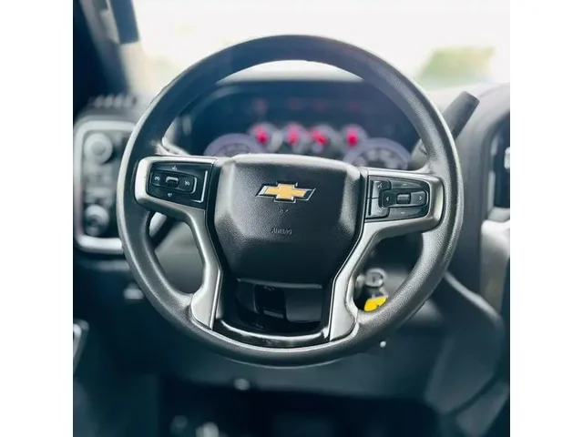 SEMINUEVOS CHEVROLET Silverado 1500 Crew Cab a Estados en autogozo