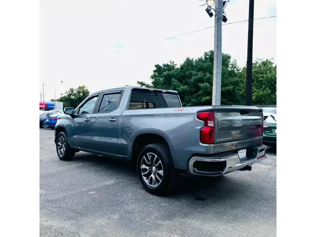 SEMINUEVOS CHEVROLET Silverado 1500 Crew Cab a Estados en autogozo