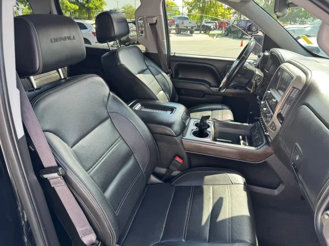 SEMINUEVOS GMC Sierra 1500 Crew Cab a Estados en autogozo