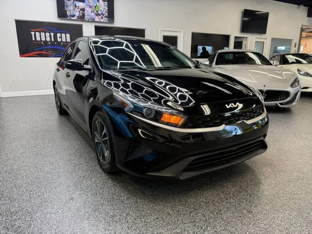 SEMINUEVOS KIA Forte a Estados en autogozo