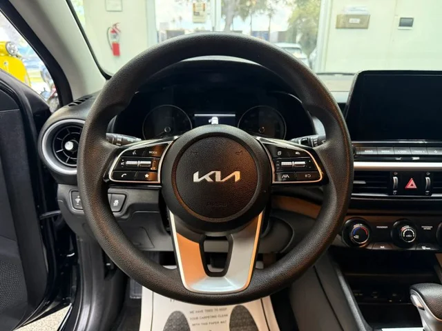 SEMINUEVOS KIA Forte a Estados en autogozo