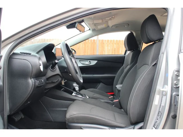 SEMINUEVOS KIA Forte a Estados en autogozo