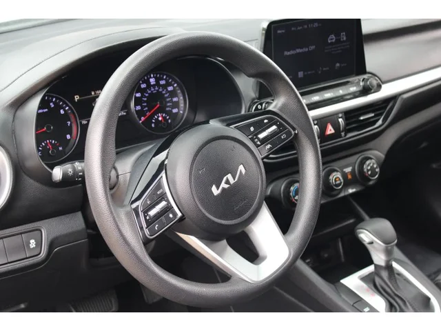 SEMINUEVOS KIA Forte a Estados en autogozo