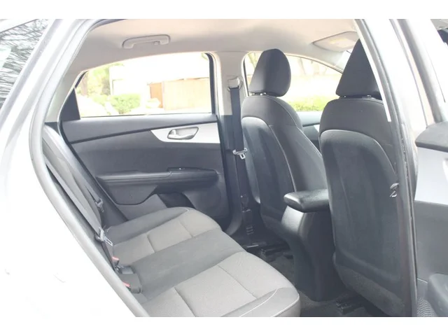 SEMINUEVOS KIA Forte a Estados en autogozo
