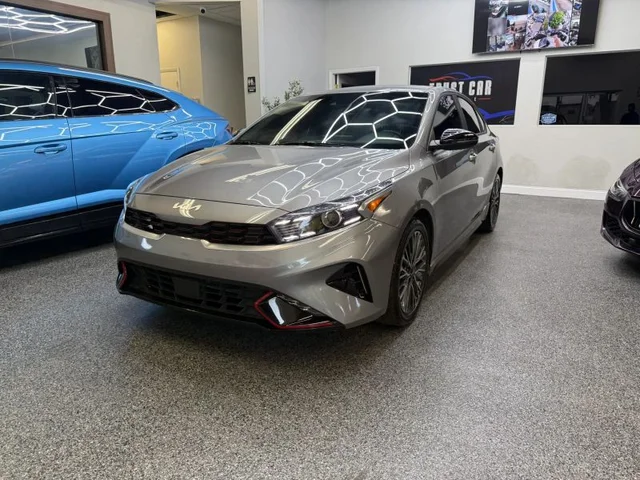SEMINUEVOS KIA Forte a Estados en autogozo