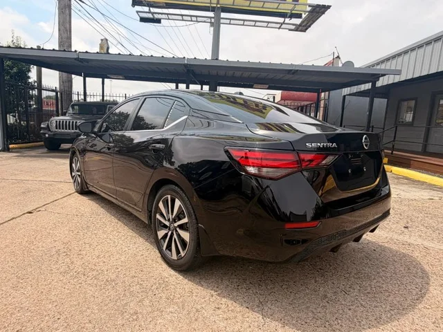 SEMINUEVOS NISSAN Sentra a Estados en autogozo