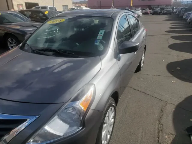 SEMINUEVOS NISSAN Versa a Estados en autogozo