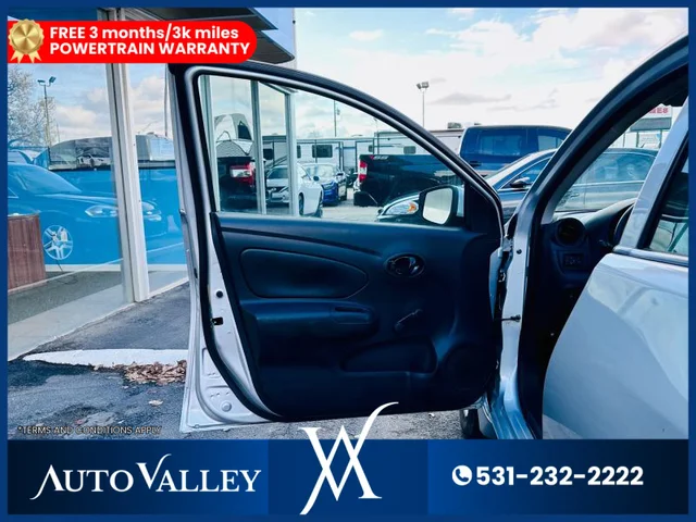 SEMINUEVOS NISSAN Versa a Estados en autogozo