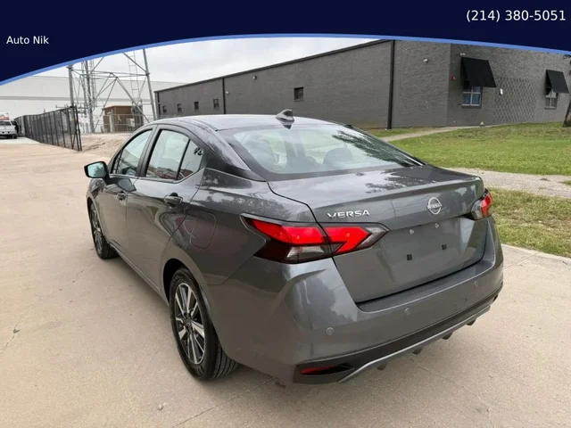 SEMINUEVOS NISSAN Versa a Estados en autogozo