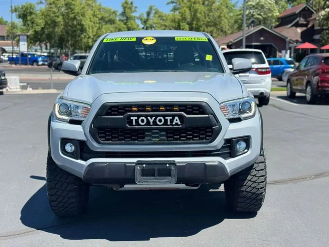 SEMINUEVOS TOYOTA Tacoma Double Cab a Estados en autogozo