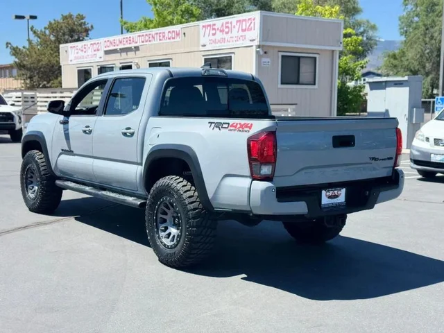 SEMINUEVOS TOYOTA Tacoma Double Cab a Estados en autogozo