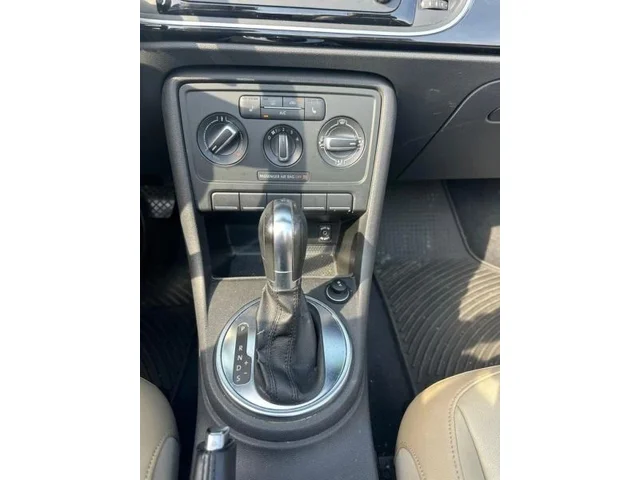 SEMINUEVOS VOLKSWAGEN Beetle a Estados en autogozo