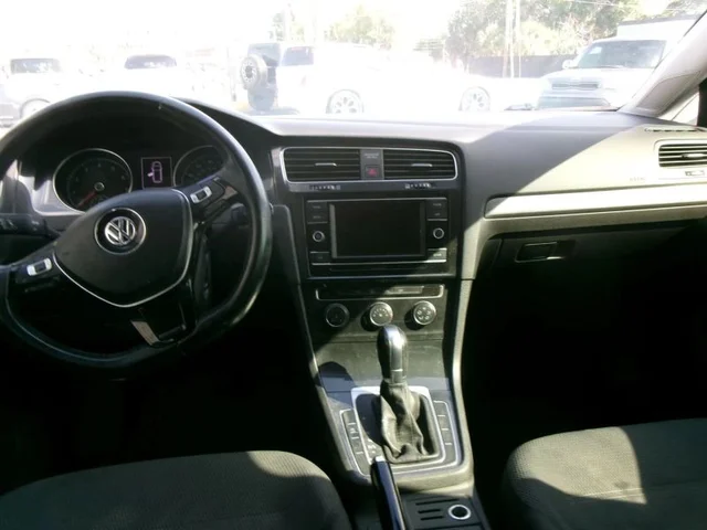 SEMINUEVOS VOLKSWAGEN Golf SportWagen a Estados en autogozo