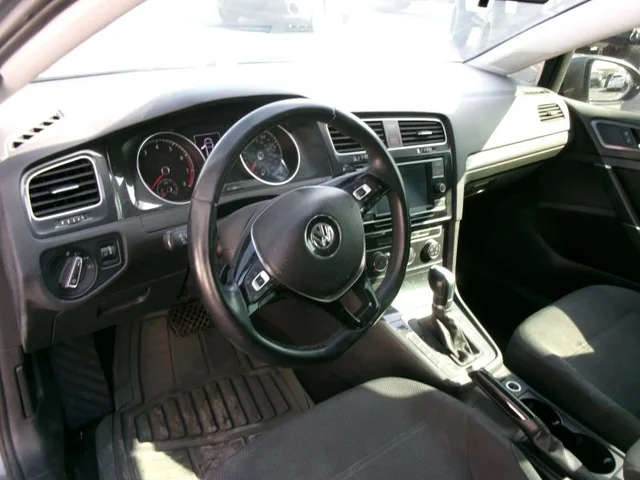 SEMINUEVOS VOLKSWAGEN Golf SportWagen a Estados en autogozo