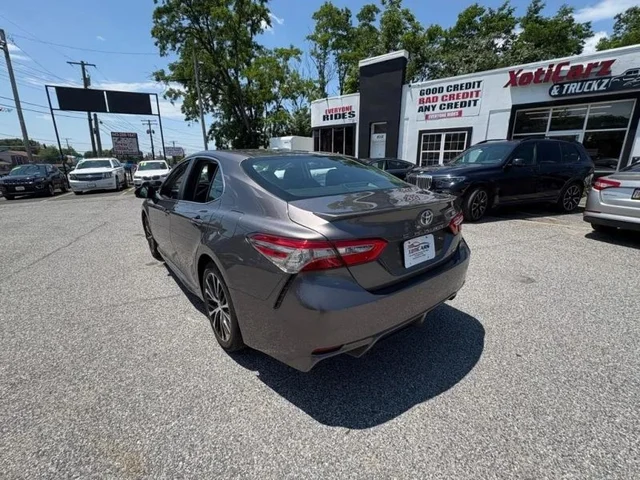 SEMINUEVOS TOYOTA Camry a Estados en autogozo