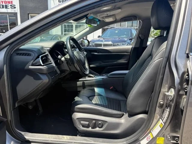 SEMINUEVOS TOYOTA Camry a Estados en autogozo